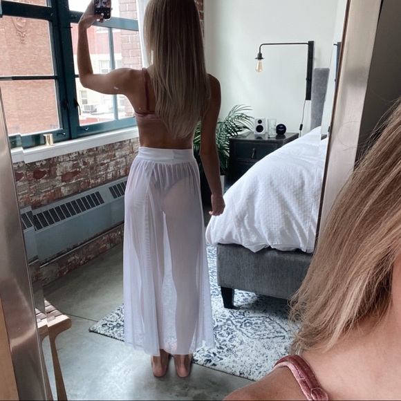 SWIM COVERUP - Picture 6 of 6